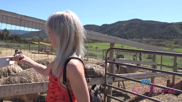 Превью Горяченькая прогулка с порно-актрисой № 46901